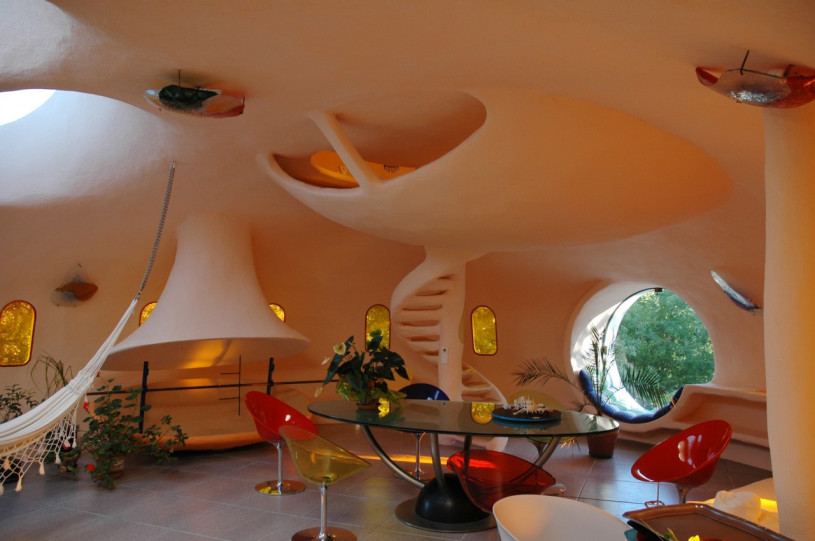 plush74 architecture funky rental location film photo event organic france berlin orange retro 13