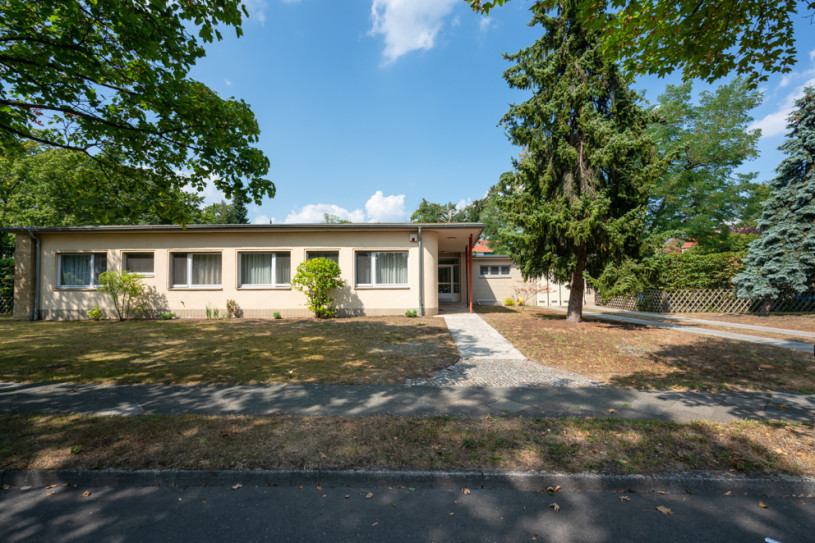 peluche74 berlino affitto location film scout foto villaggio americano3