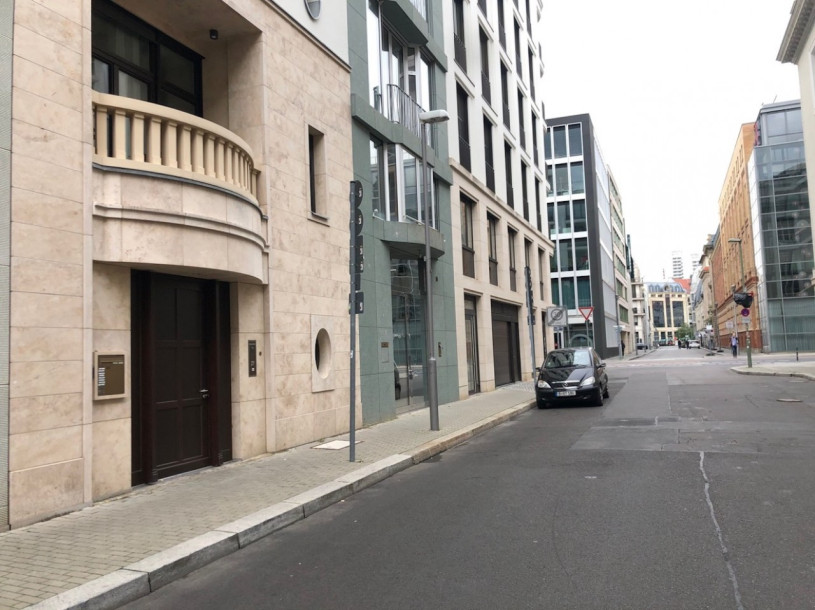 peluche74 berlino street scouting moderno shooting film agenzia fotografica 2