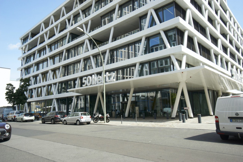 peluche74 berlino street scouting moderno shooting film agenzia fotografica 2