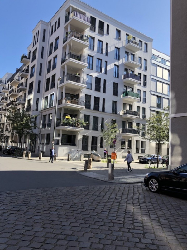 peluche74 berlino street scouting moderno shooting film agenzia fotografica 21