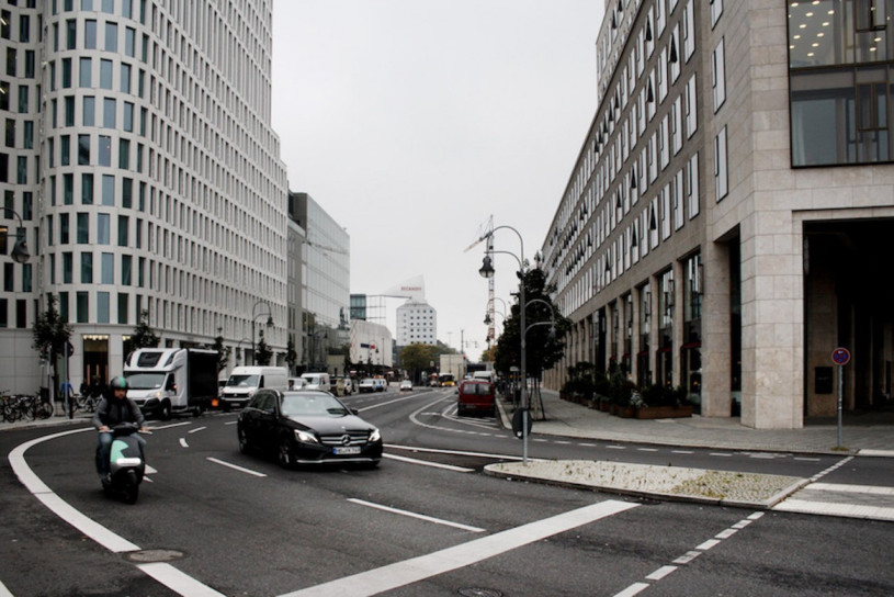 peluche74 berlino street scouting moderno shooting film agenzia fotografica 3