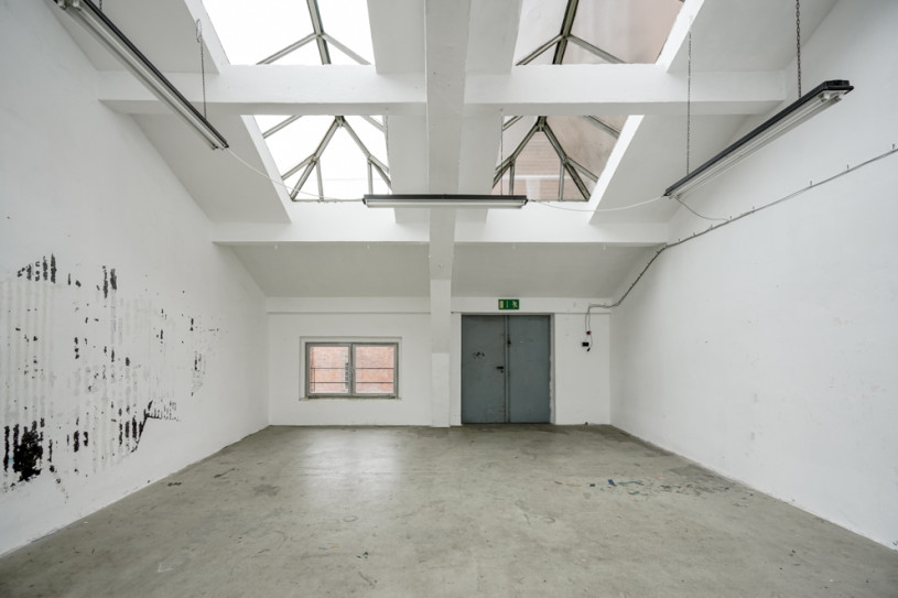 peluche74 magazzino berlino galleria industriale arte location film foto evento scout 29