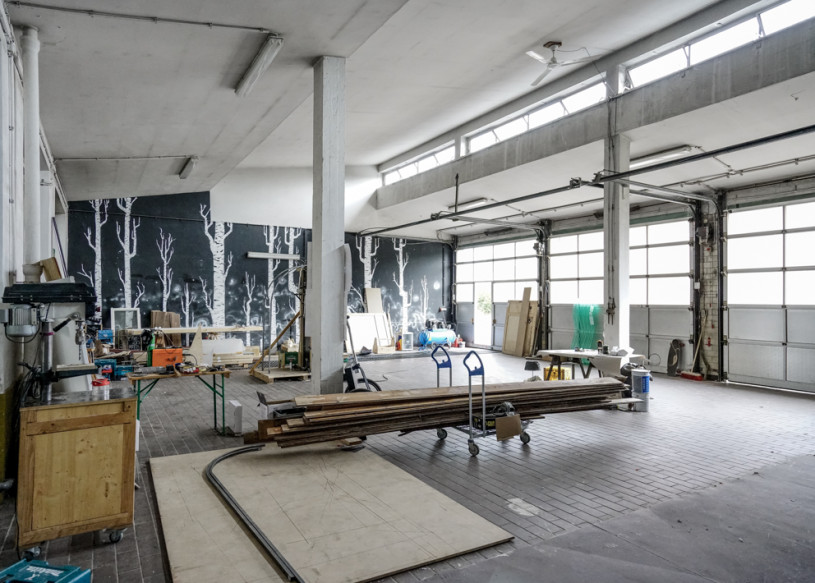 peluche74 magazzino berlino galleria industriale arte location film foto evento scout 8