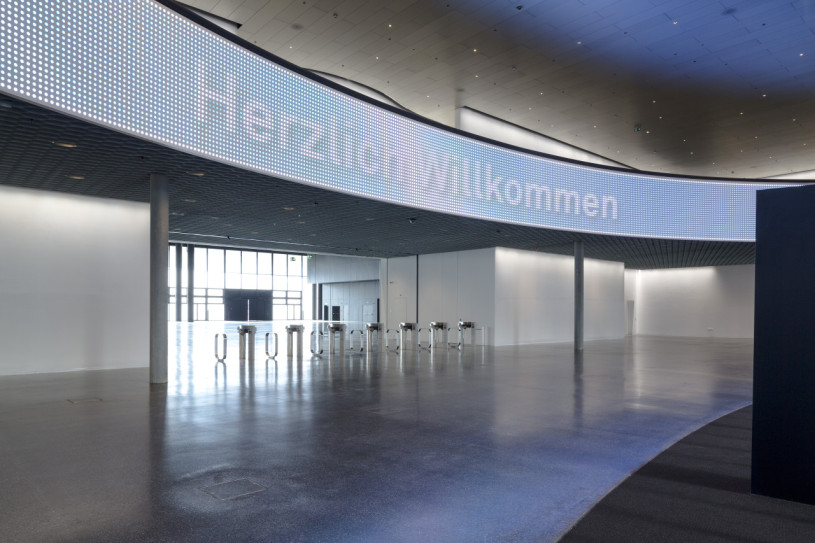plush74 black fair venue basel 4