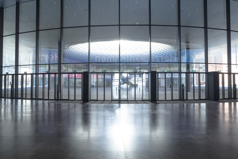 plush74 black fair venue basel 7