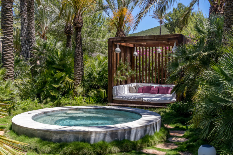 plush74 boundless nature villa 24