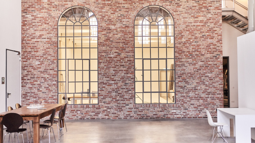 plush74 Ziegel trifft weißes Studio 1