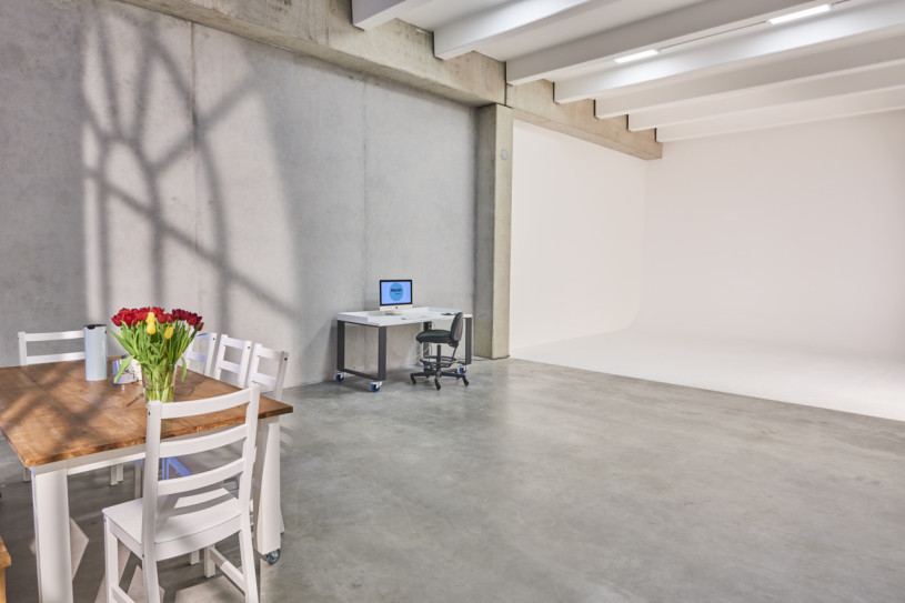 plush74 Ziegel trifft weißes Studio 3