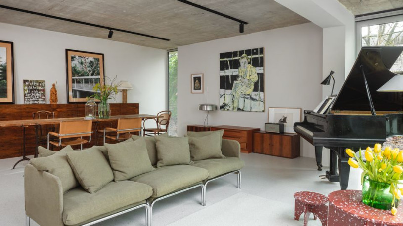 plush74 cinematic mid century designer retreat with garden views 5