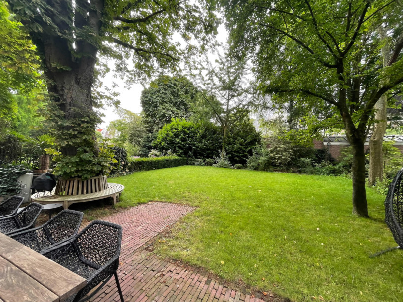 plush74 classic canal house amsterdam 114