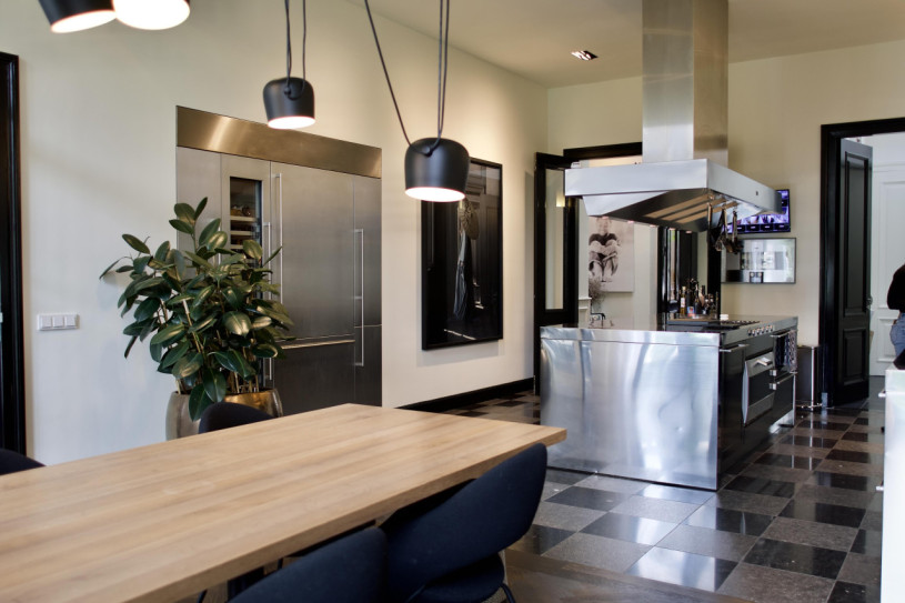 plush74 classic canal house amsterdam 13