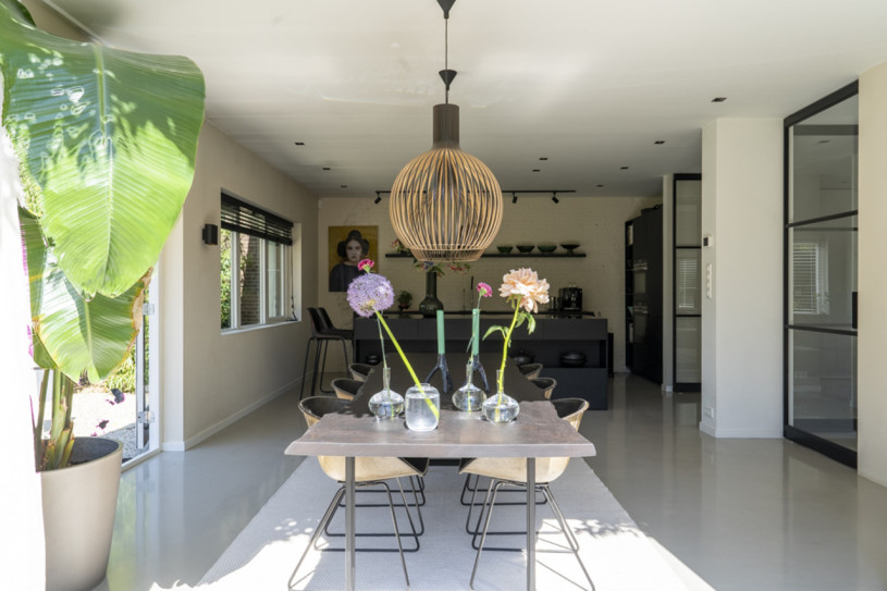 plush74 clean modern villa laren 13