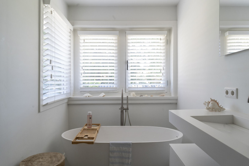 plush74 clean modern villa laren 34