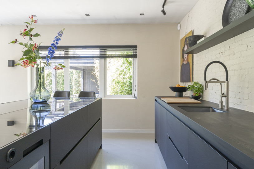 plush74 clean modern villa laren 8