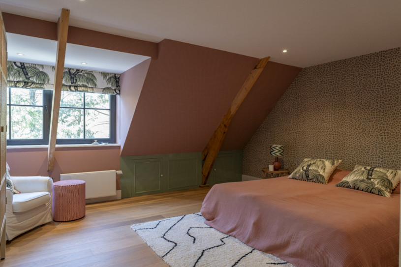 plush74 bunte Familienvilla overveen 79