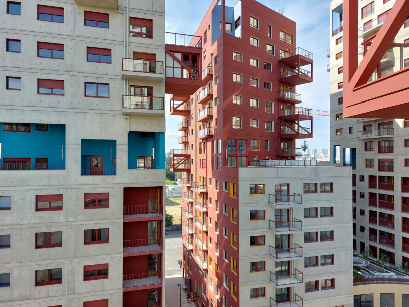 plush74 colourful brutalist housing paris 1
