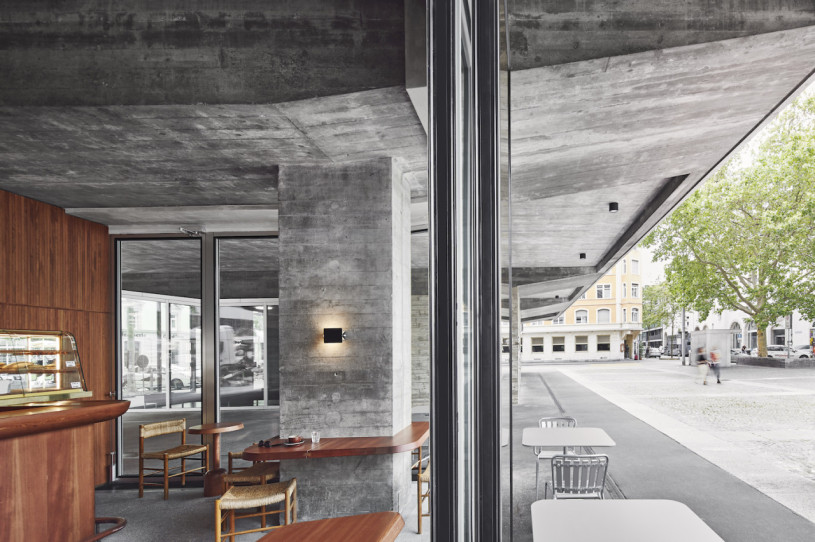 pluche74 beton houten bar 2