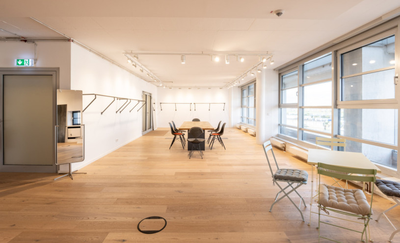 plush74 cool harbour showroom 3