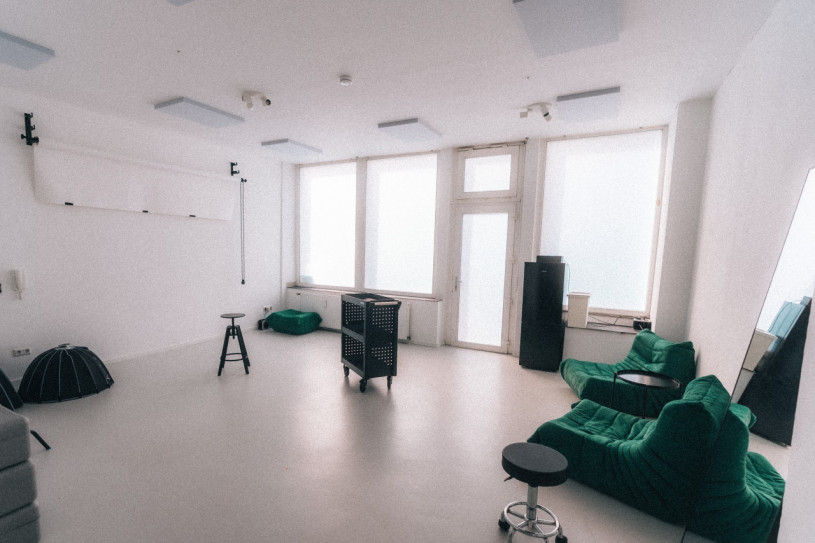 plush74 daylight studio cologne 1