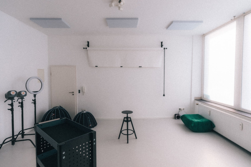 plush74 daylight studio cologne 14