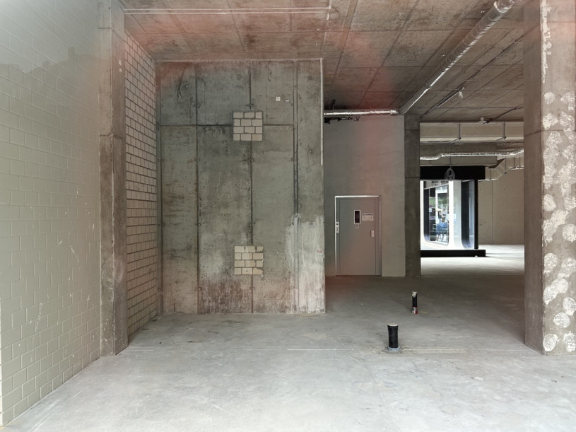 plush74 empty store space berlin mitte 1 (2)