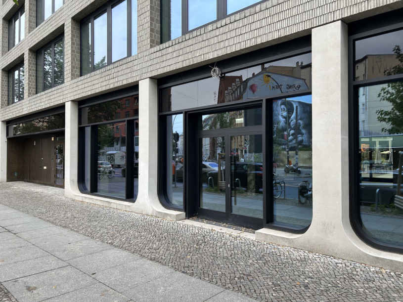 plush74 empty store space berlin mitte 3 (2)
