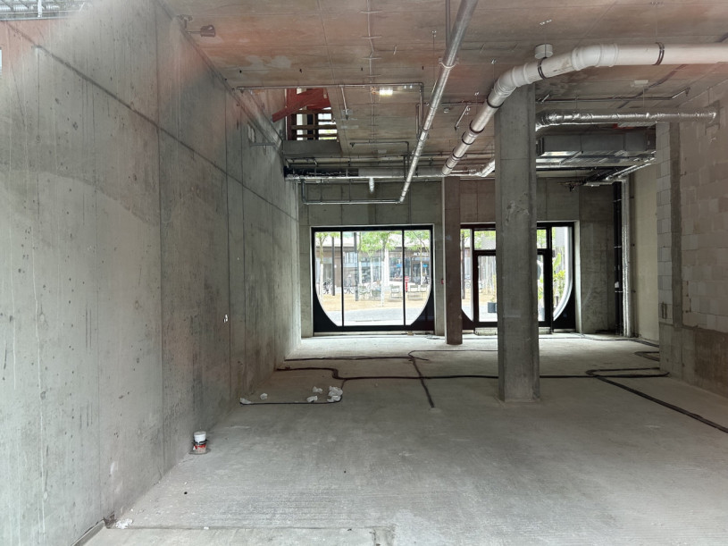 plush74 empty store space berlin mitte 3