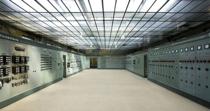 plush74 film photo event location berlin germany industrial 1 (1)