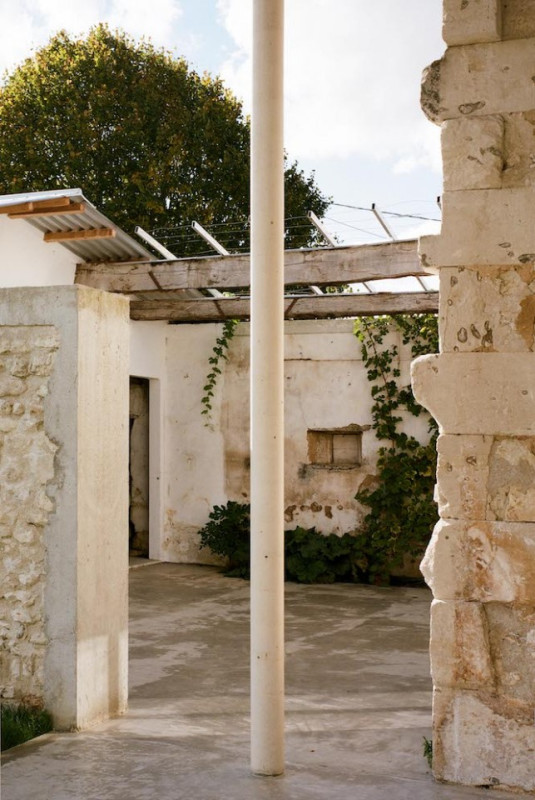 plush74 film photo event location france charente modern country house 13