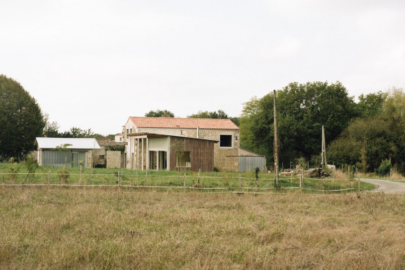 plush74 film photo event location france charente modern country house 2
