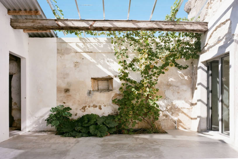plush74 film photo event location france charente modern country house 20