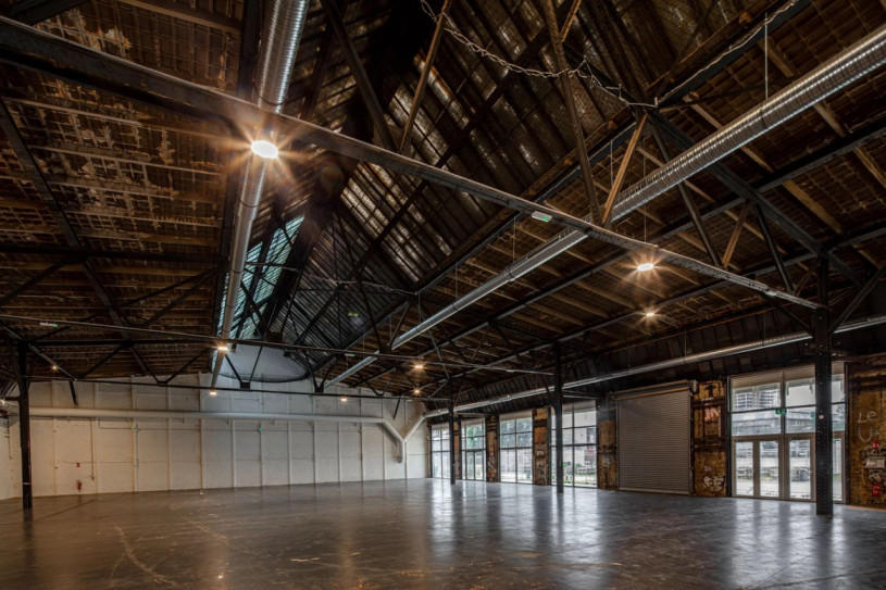 peluche74 película foto lugar del evento alemania berlín pabellón industrial 8