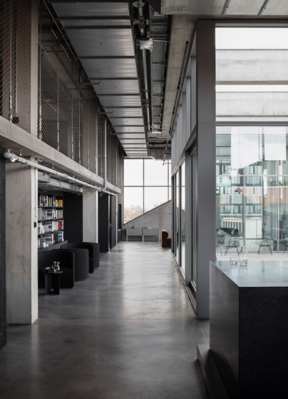 plush74 film foto evento location germania munich rooftop cucina sport suite 4