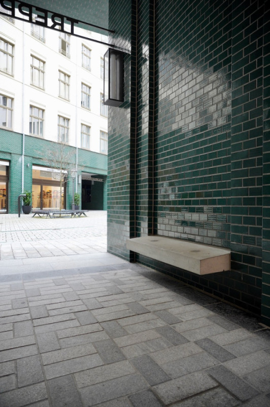 pluche74 film foto evenement locatie hamburg duitsland straten stadthof1