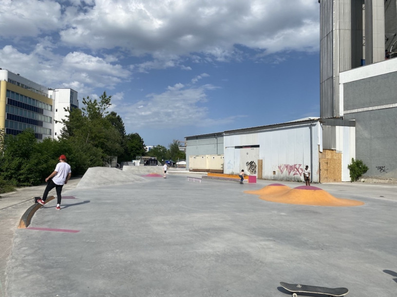 plush74 film photo event location munich germany sports basketball skatepark 35