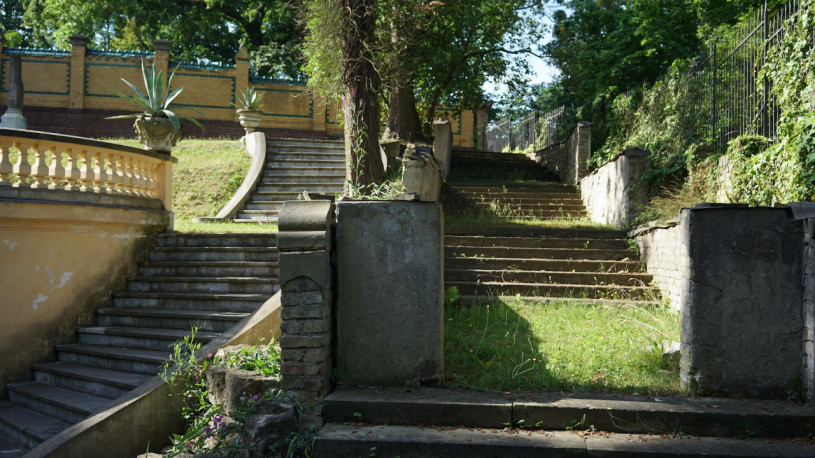 plush74 film photo shooting location scouting berlin area potsdam villa luxury garden historic75
