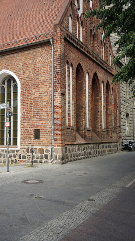 plush74 film photo shooting location scouting berlin chapel university47