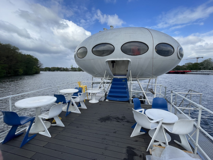 plush74 floating ufo 2