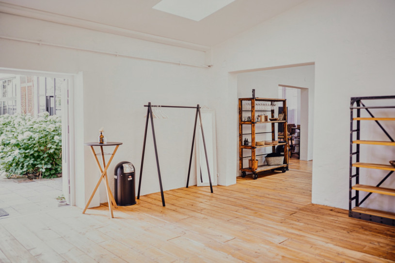 plush74 fresh wooden studio 10