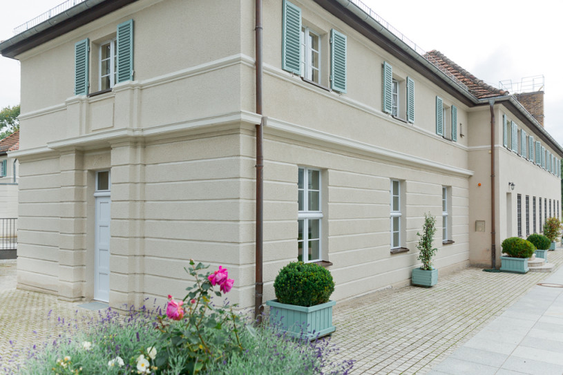 plush74 garden castle 27