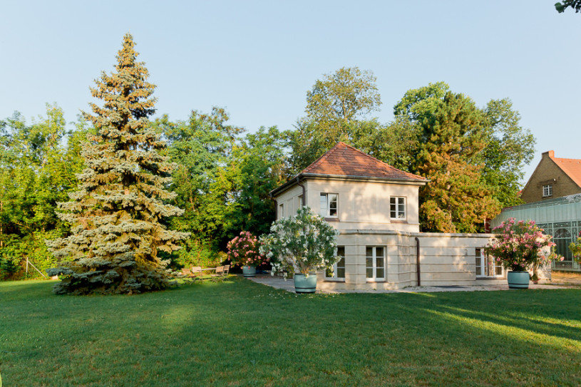 plush74 garden castle 28