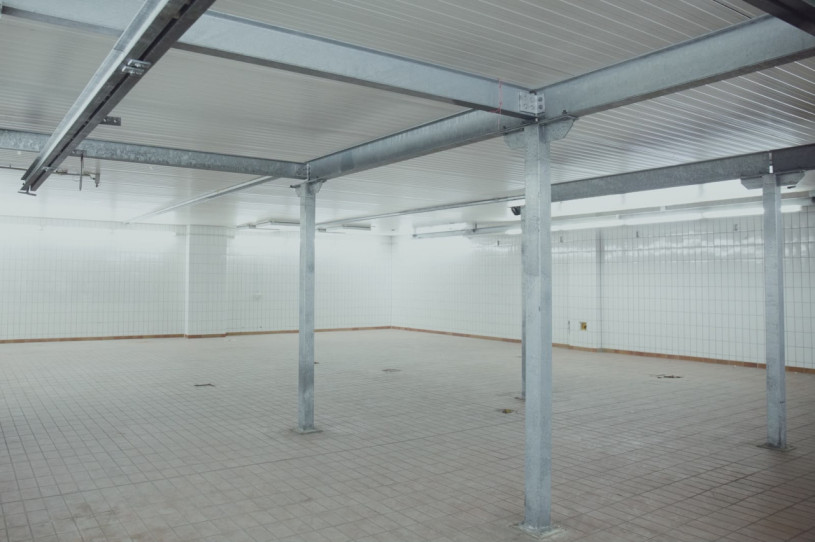 plush74 gewerbepark industrial halls 12