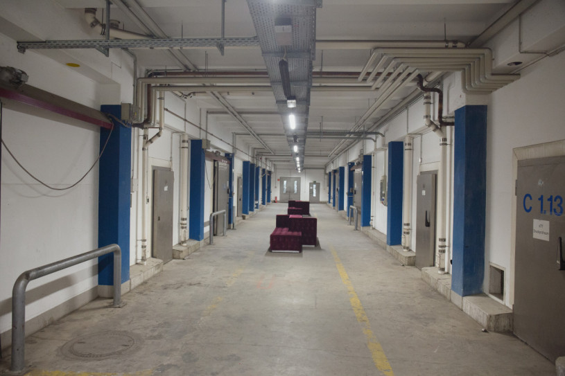 plush74 gewerbepark industrial halls 14