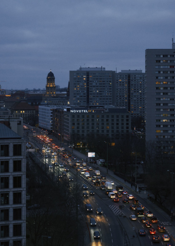 plüsch74 hochhauswohnung über berlin 15