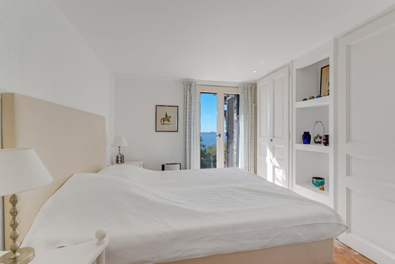 plush74 hillside villa with sea view 15