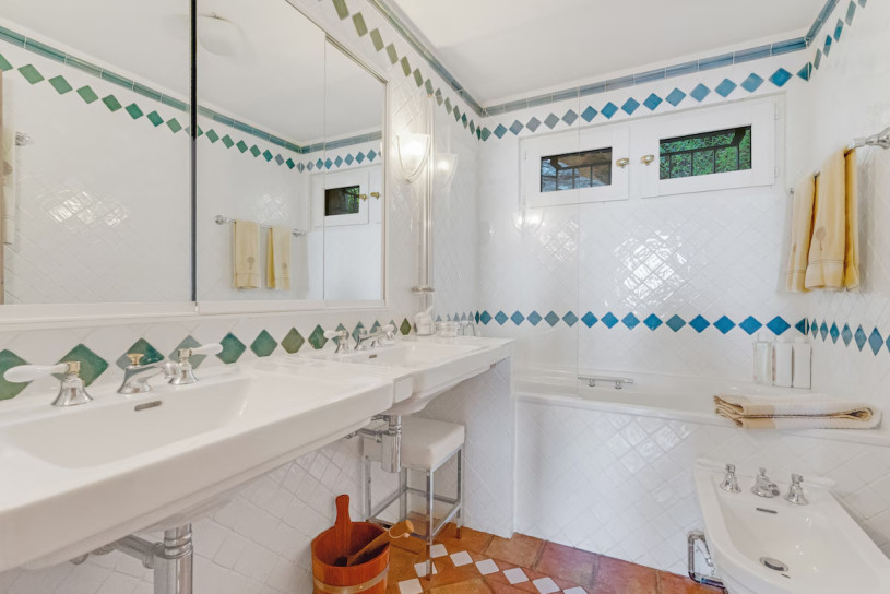 plush74 hillside villa with sea view 24