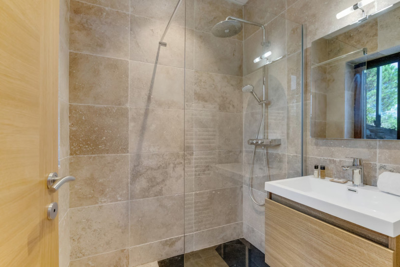 plush74 hillside villa with sea view 27
