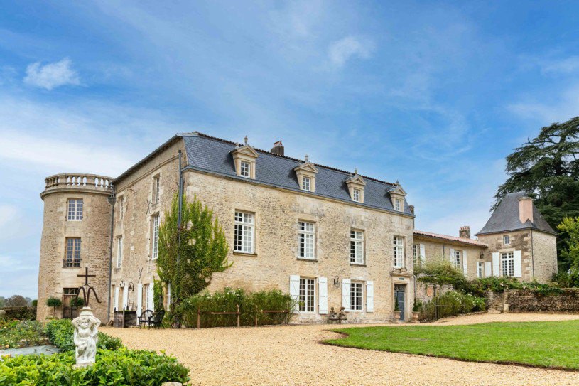 plush74 historisches französisches chcteau in auge 24