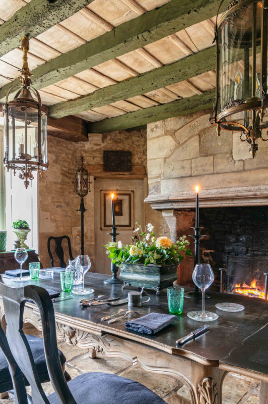 plush74 historisches französisches chcteau in auge 4